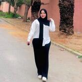 انا من قنا، عزباء، 31 سنة هنا من أجل البحث عن شريك لتحقيق زواج عادي تعرف عليّ أكثر من خلال بروفايلي، فربّ صدفة خير من ألف ميعاد.