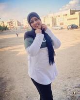 انا عزباء، 32 سنة هنا من أجل البحث عن شريك لتحقيق زواج عادي تعرف عليّ أكثر من خلال بروفايلي، فربّ صدفة خير من ألف ميعاد.