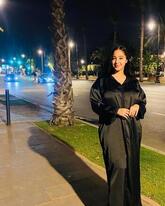 انا من عائلة محافظة جميلة وابان اصغر من عمري احب الاهتمام بنفسي دون التقصير بحقوق الزوج وافهم احتياجات الرجل و مايرغب ويحب من الانثى انة منفصلة ولدي ولد عمره 3...