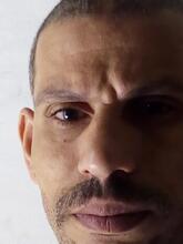 انا من الجيزة، متزوج، 50 سنة هنا من أجل البحث عن شريك لتحقيق زواج متعدد تعرف عليّ أكثر من خلال بروفايلي، فربّ صدفة خير من ألف ميعاد.