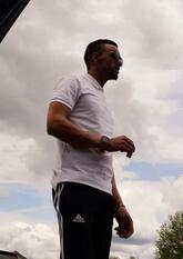 انا أعزب، 38 سنة هنا من أجل البحث عن شريك لتحقيق زواج عادي تعرف عليّ أكثر من خلال بروفايلي، فربّ صدفة خير من ألف ميعاد.