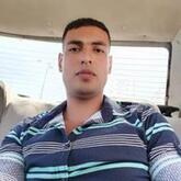 انا مطلق، 38 سنة هنا من أجل البحث عن شريك لتحقيق زواج عادي تعرف عليّ أكثر من خلال بروفايلي، فربّ صدفة خير من ألف ميعاد.