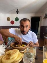 انا من سوس ـ ماسة ـ درعة، أعزب، 26 سنة هنا من أجل البحث عن شريك لتحقيق زواج عادي تعرف عليّ أكثر من خلال بروفايلي، فربّ صدفة خير من ألف ميعاد.