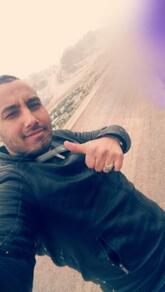 انا من عنابة، أعزب، 35 سنة هنا من أجل البحث عن شريك لتحقيق زواج عادي تعرف عليّ أكثر من خلال بروفايلي، فربّ صدفة خير من ألف ميعاد.