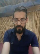 انا متزوج، 41 سنة هنا من أجل البحث عن شريك لتحقيق زواج عادي تعرف عليّ أكثر من خلال بروفايلي، فربّ صدفة خير من ألف ميعاد.
