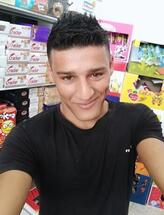 انا من فلسطين، أعزب، 34 سنة هنا من أجل البحث عن شريك لتحقيق زواج عادي تعرف عليّ أكثر من خلال بروفايلي، فربّ صدفة خير من ألف ميعاد.