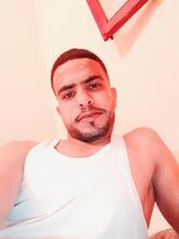 انا أعزب، 29 سنة هنا من أجل البحث عن شريك لتحقيق زواج عادي تعرف عليّ أكثر من خلال بروفايلي، فربّ صدفة خير من ألف ميعاد.