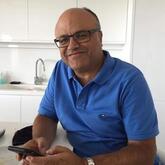 انا متزوج، 59 سنة هنا من أجل البحث عن شريك لتحقيق زواج متعدد تعرف عليّ أكثر من خلال بروفايلي، فربّ صدفة خير من ألف ميعاد.