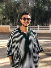 انا من الرباط ـ سلا ـ زمور ـ زعير، أعزب، 28 سنة هنا من أجل البحث عن شريك لتحقيق علاقة تعارف تعرف عليّ أكثر من خلال بروفايلي، فربّ صدفة خير من ألف ميعاد.