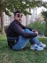 انا أعزب، 23 سنة هنا من أجل البحث عن شريك لتحقيق زواج عادي تعرف عليّ أكثر من خلال بروفايلي، فربّ صدفة خير من ألف ميعاد.