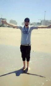 انا من وجدة، أعزب، 35 سنة هنا من أجل البحث عن شريك لتحقيق زواج عادي تعرف عليّ أكثر من خلال بروفايلي، فربّ صدفة خير من ألف ميعاد.