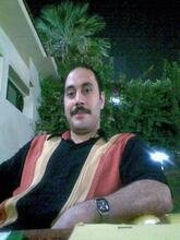 انا متزوج، 47 سنة هنا من أجل البحث عن شريك لتحقيق زواج متعدد تعرف عليّ أكثر من خلال بروفايلي، فربّ صدفة خير من ألف ميعاد.