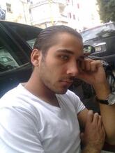 انا من شام، أعزب، 32 سنة هنا من أجل البحث عن شريك لتحقيق علاقة تعارف تعرف عليّ أكثر من خلال بروفايلي، فربّ صدفة خير من ألف ميعاد.