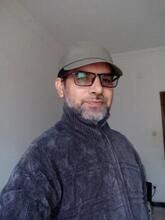 انا من الجزائر الوسطى، متزوج، 61 سنة هنا من أجل البحث عن شريك لتحقيق زواج عادي تعرف عليّ أكثر من خلال بروفايلي، فربّ صدفة خير من ألف ميعاد.