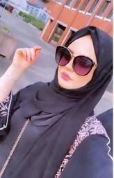 انا أرملة، 37 سنة هنا من أجل البحث عن شريك لتحقيق زواج عادي تعرف عليّ أكثر من خلال بروفايلي، فربّ صدفة خير من ألف ميعاد.