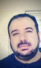 انا من درعا، مطلق، 60 سنة هنا من أجل البحث عن شريك لتحقيق زواج عادي تعرف عليّ أكثر من خلال بروفايلي، فربّ صدفة خير من ألف ميعاد.