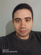 انا أعزب، 37 سنة هنا من أجل البحث عن شريك لتحقيق زواج عادي تعرف عليّ أكثر من خلال بروفايلي، فربّ صدفة خير من ألف ميعاد.