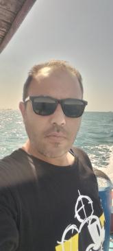 انا من السويس، مطلق، 39 سنة هنا من أجل البحث عن شريك لتحقيق علاقة تعارف تعرف عليّ أكثر من خلال بروفايلي، فربّ صدفة خير من ألف ميعاد.