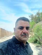 انا مطلق، 51 سنة هنا من أجل البحث عن شريك لتحقيق زواج عادي تعرف عليّ أكثر من خلال بروفايلي، فربّ صدفة خير من ألف ميعاد.