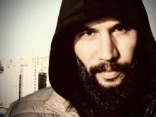 انا من الدمام، أعزب، 45 سنة هنا من أجل البحث عن شريك لتحقيق زواج عادي تعرف عليّ أكثر من خلال بروفايلي، فربّ صدفة خير من ألف ميعاد.