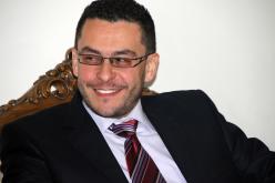 انا من بيروت، أعزب، 51 سنة هنا من أجل البحث عن شريك لتحقيق علاقة تعارف تعرف عليّ أكثر من خلال بروفايلي، فربّ صدفة خير من ألف ميعاد.
