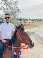 انا من الأردن، أعزب، 25 سنة هنا من أجل البحث عن شريك لتحقيق علاقة تعارف تعرف عليّ أكثر من خلال بروفايلي، فربّ صدفة خير من ألف ميعاد.