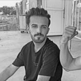 انا من العراق، أعزب، 22 سنة هنا من أجل البحث عن شريك لتحقيق علاقة تعارف تعرف عليّ أكثر من خلال بروفايلي، فربّ صدفة خير من ألف ميعاد.