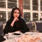 انا من الجبيل، عزباء، 31 سنة هنا من أجل البحث عن شريك لتحقيق زواج عادي تعرف عليّ أكثر من خلال بروفايلي، فربّ صدفة خير من ألف ميعاد.