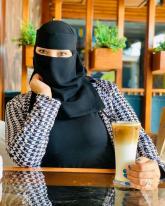 انا عزباء، 33 سنة هنا من أجل البحث عن شريك لتحقيق زواج عادي تعرف عليّ أكثر من خلال بروفايلي، فربّ صدفة خير من ألف ميعاد.