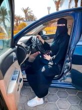 ومن يتق الله يجعل له مخرجا الهدف من الاشتراك بهذا الموقع هو الزواج فقط لا ارغب بزواج المسيار ولا الزواج الغير معلن الرجاء منكم إحترام معلومات ورغبات العضوه الشفافيه والصدق...