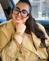 انا مطلقة، 30 سنة هنا من أجل البحث عن شريك لتحقيق زواج عادي تعرف عليّ أكثر من خلال بروفايلي، فربّ صدفة خير من ألف ميعاد.