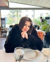 انا من ألمانيا، عزباء، 33 سنة هنا من أجل البحث عن شريك لتحقيق زواج عادي تعرف عليّ أكثر من خلال بروفايلي، فربّ صدفة خير من ألف ميعاد.