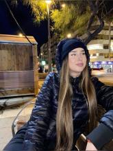 انا من المُحمدّيه، مطلقة، 23 سنة هنا من أجل البحث عن شريك لتحقيق زواج عادي تعرف عليّ أكثر من خلال بروفايلي، فربّ صدفة خير من ألف ميعاد.