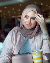 انا من خريبڭة، عزباء، 31 سنة هنا من أجل البحث عن شريك لتحقيق زواج عادي تعرف عليّ أكثر من خلال بروفايلي، فربّ صدفة خير من ألف ميعاد.