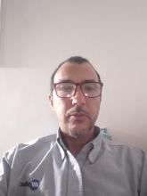 انا من تونس، أعزب، 45 سنة هنا من أجل البحث عن شريك لتحقيق زواج عادي تعرف عليّ أكثر من خلال بروفايلي، فربّ صدفة خير من ألف ميعاد.