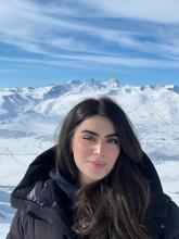 انا من برج الأسد، 28 سنة هنا من أجل البحث عن شريك لتحقيق زواج عادي تعرف عليّ أكثر من خلال بروفايلي، فربما نجمك هو الذي دلّك إلي.