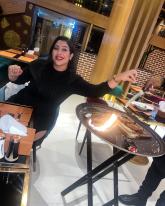 انا عزباء، 29 سنة هنا من أجل البحث عن شريك لتحقيق زواج عادي تعرف عليّ أكثر من خلال بروفايلي، فربّ صدفة خير من ألف ميعاد.