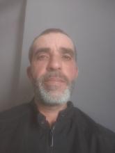 انا أعزب، 47 سنة هنا من أجل البحث عن شريك لتحقيق علاقة تعارف تعرف عليّ أكثر من خلال بروفايلي، فربّ صدفة خير من ألف ميعاد.