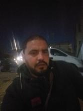 انا أعزب، 34 سنة هنا من أجل البحث عن شريك لتحقيق زواج عادي تعرف عليّ أكثر من خلال بروفايلي، فربّ صدفة خير من ألف ميعاد.