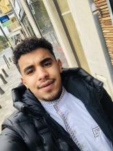 انا من idf، أعزب، 19 سنة هنا من أجل البحث عن شريك لتحقيق علاقة تعارف تعرف عليّ أكثر من خلال بروفايلي، فربّ صدفة خير من ألف ميعاد.