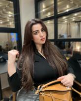 انا من وندسور، عزباء، 24 سنة هنا من أجل البحث عن شريك لتحقيق زواج عادي تعرف عليّ أكثر من خلال بروفايلي، فربّ صدفة خير من ألف ميعاد.