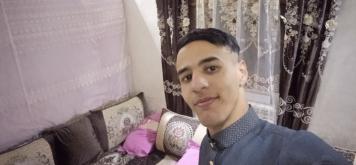 انا من الجزائر، أعزب، 22 سنة هنا من أجل البحث عن شريك لتحقيق علاقة تعارف تعرف عليّ أكثر من خلال بروفايلي، فربّ صدفة خير من ألف ميعاد.