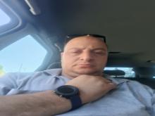 انا من الجزائر، أعزب، 41 سنة هنا من أجل البحث عن شريك لتحقيق زواج مسيار تعرف عليّ أكثر من خلال بروفايلي، فربّ صدفة خير من ألف ميعاد.
