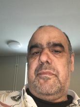 انا من العراق، مطلق، 57 سنة هنا من أجل البحث عن شريك لتحقيق زواج عادي تعرف عليّ أكثر من خلال بروفايلي، فربّ صدفة خير من ألف ميعاد.