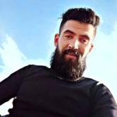 انا من فرانكفورت، أعزب، 40 سنة هنا من أجل البحث عن شريك لتحقيق زواج عادي تعرف عليّ أكثر من خلال بروفايلي، فربّ صدفة خير من ألف ميعاد.