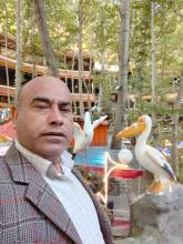 انا من العراق، متزوج، 53 سنة هنا من أجل البحث عن شريك لتحقيق علاقة تعارف تعرف عليّ أكثر من خلال بروفايلي، فربّ صدفة خير من ألف ميعاد.
