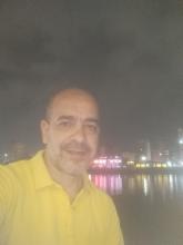 انا من مصر، مطلق، 63 سنة هنا من أجل البحث عن شريك لتحقيق علاقة تعارف تعرف عليّ أكثر من خلال بروفايلي، فربّ صدفة خير من ألف ميعاد.