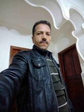 انا مطلق، 51 سنة هنا من أجل البحث عن شريك لتحقيق علاقة تعارف تعرف عليّ أكثر من خلال بروفايلي، فربّ صدفة خير من ألف ميعاد.