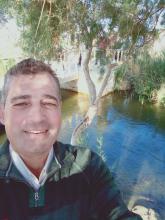 انا أعزب، 56 سنة هنا من أجل البحث عن شريك لتحقيق زواج عادي تعرف عليّ أكثر من خلال بروفايلي، فربّ صدفة خير من ألف ميعاد.