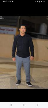 انا من القدس، أعزب، 36 سنة هنا من أجل البحث عن شريك لتحقيق علاقة تعارف تعرف عليّ أكثر من خلال بروفايلي، فربّ صدفة خير من ألف ميعاد.